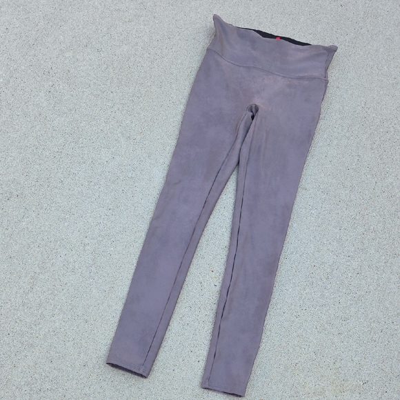 SPANX Faux Leggings Size Medium - Picture 3 of 6